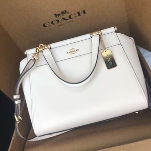 LIKE NEW COACH PURSE